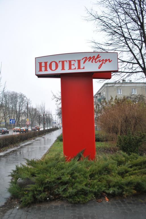 Hotel Mlyn Lublino Esterno foto