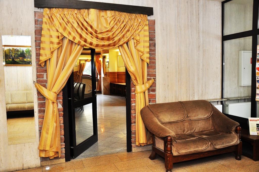 Hotel Mlyn Lublino Esterno foto